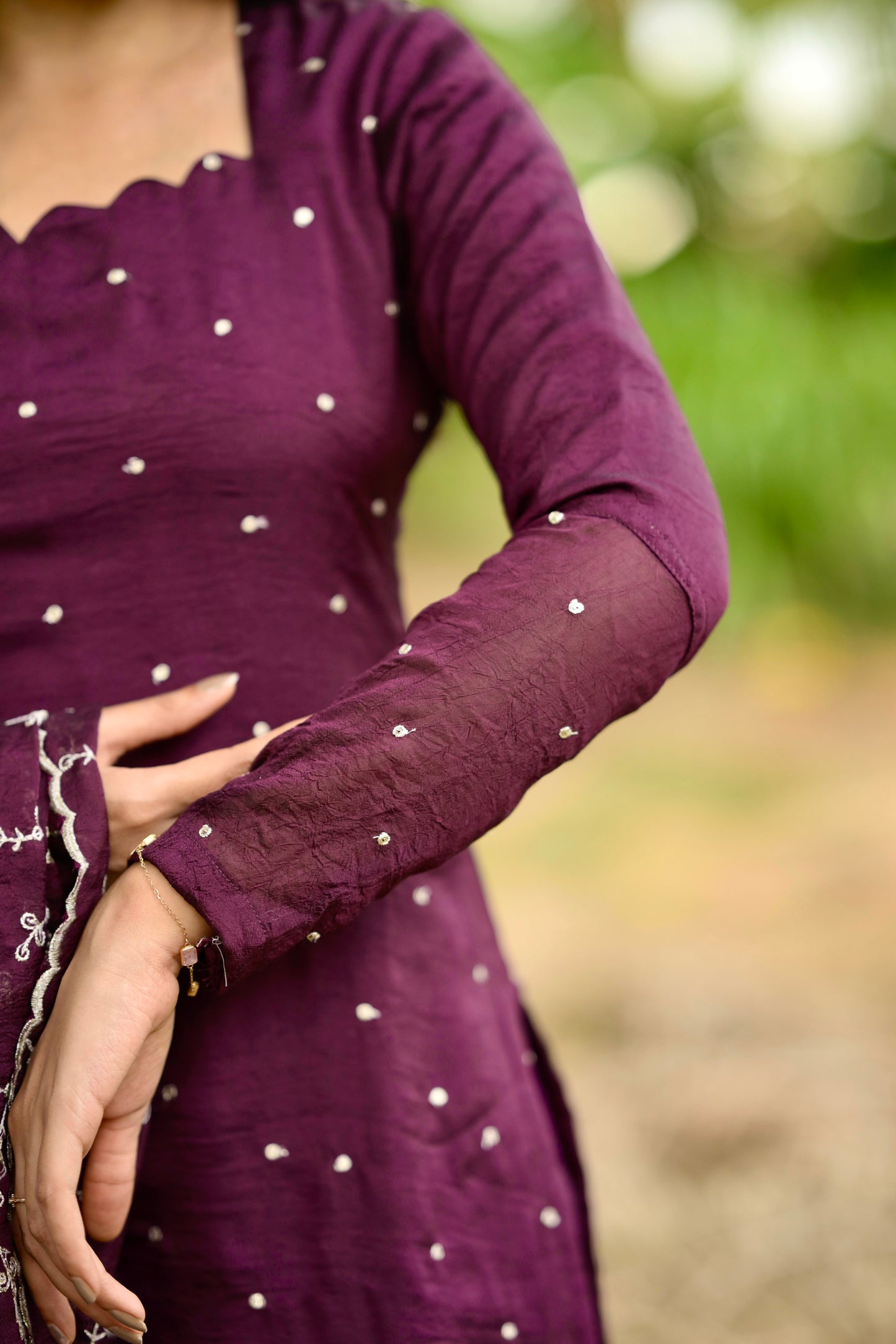 Wine crushed Vichithra silk