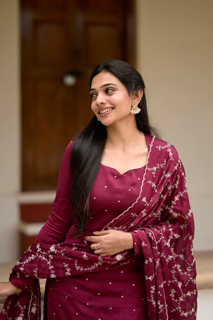 Mulberry Vichithra silk suit
