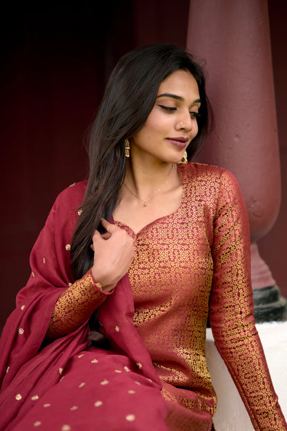 Red Banaras Suit Set