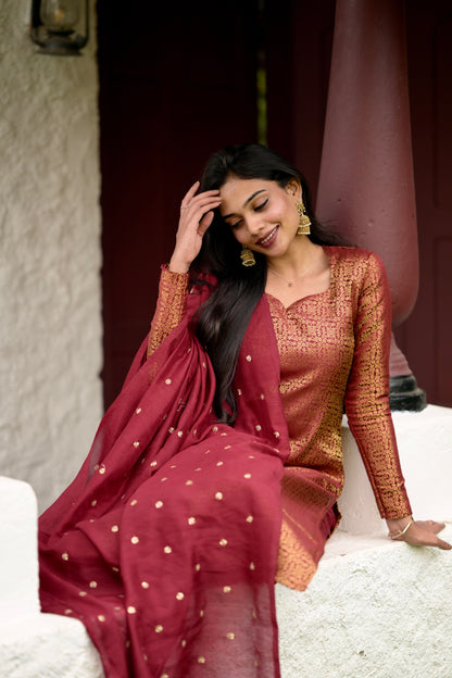 Red Banaras Suit Set