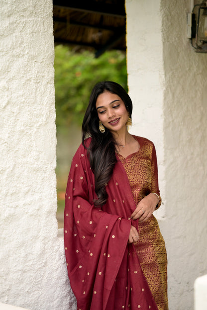 Red Banaras Suit Set