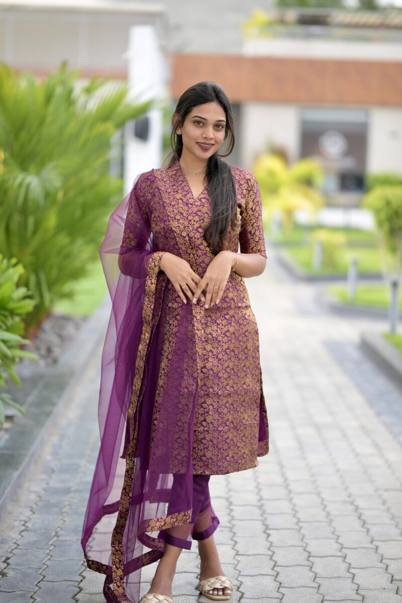 Wine Banaras Suit Set - Image 8
